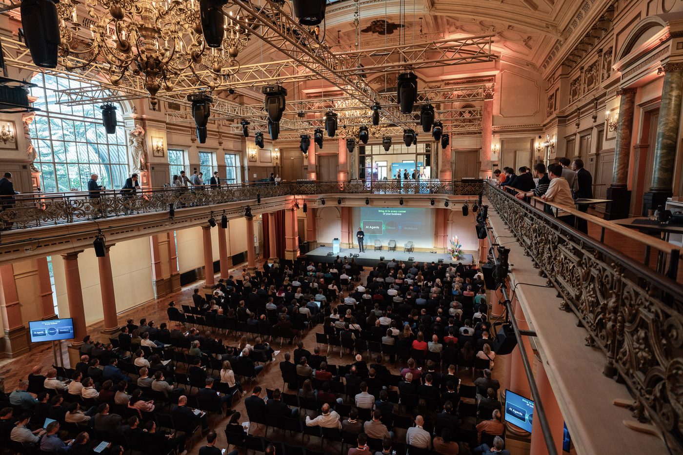 Konferenzsaal von oben